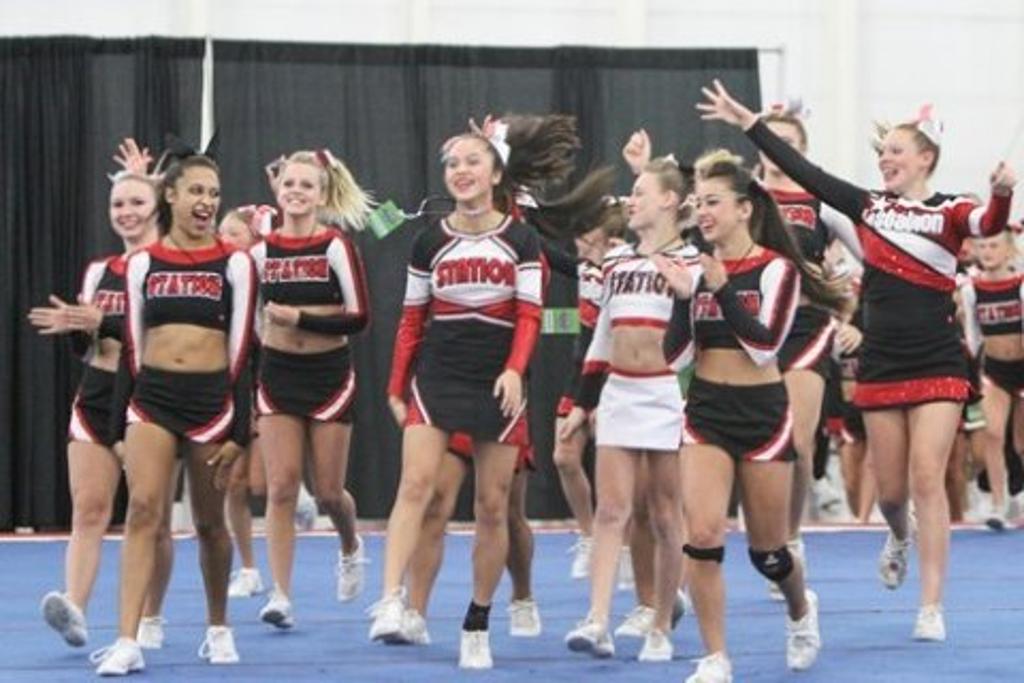 Cheerleading2